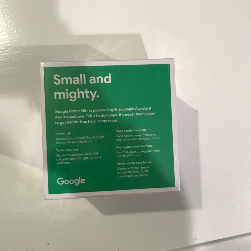 Google Home Mini - Picture 4 of 5